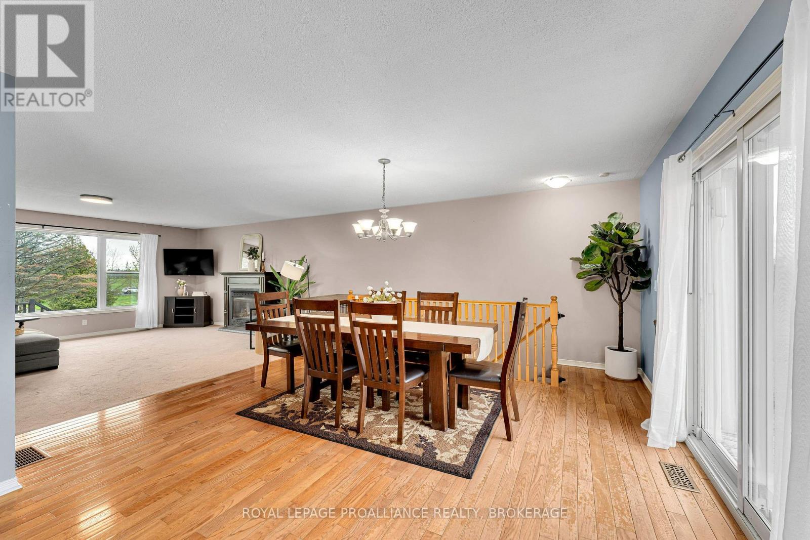4779 Florida Road, Loyalist, Ontario  K0H 2H0 - Photo 13 - X13143048