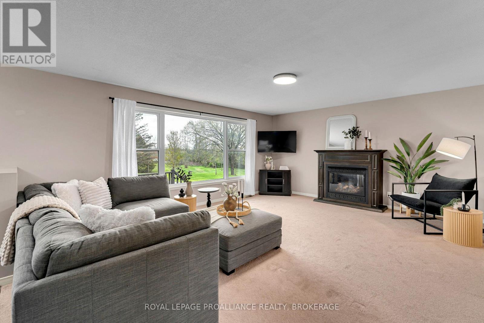 4779 Florida Road, Loyalist, Ontario  K0H 2H0 - Photo 9 - X13143048