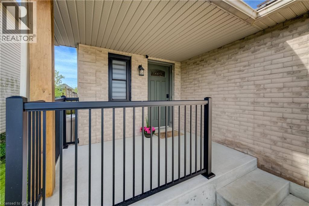 244 Hilltop Drive, Ayr, Ontario  N0B 1E0 - Photo 4 - 40828983