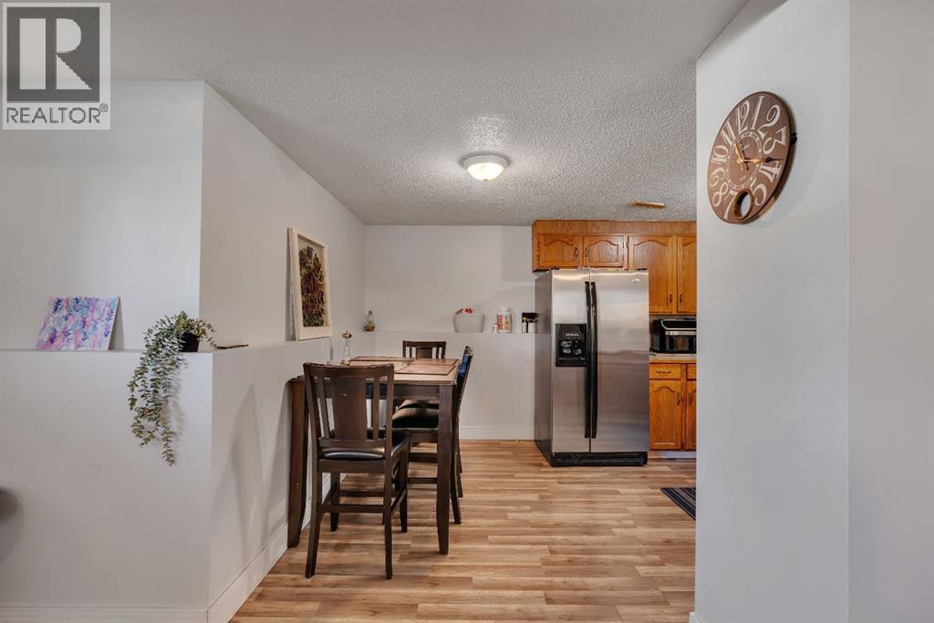 260 Erin Woods Drive Se, Calgary, Alberta T2B 3B9 - Photo 26 - A2313685