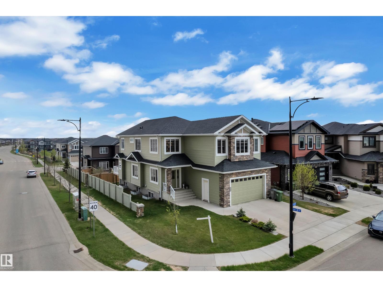 4902 38 St, Beaumont, Alberta  T4X 2B6 - Photo 4 - E4489697