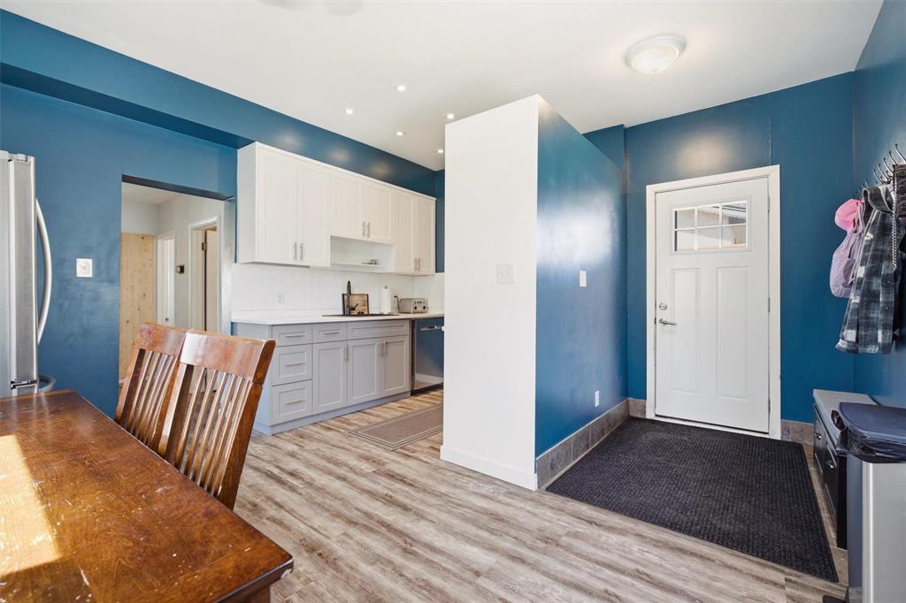 741 Government Avenue, Winnipeg, Manitoba R2K 1X5 - Photo 16 - 202611374
