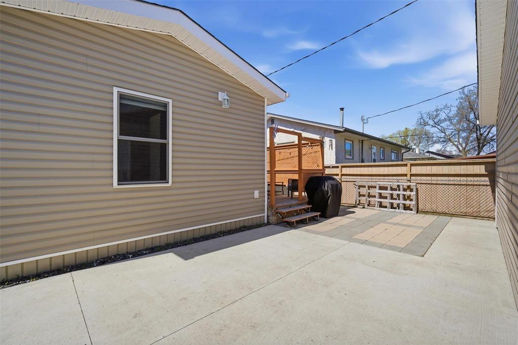 741 Government Avenue, Winnipeg, Manitoba R2K 1X5 - Photo 31 - 202611374
