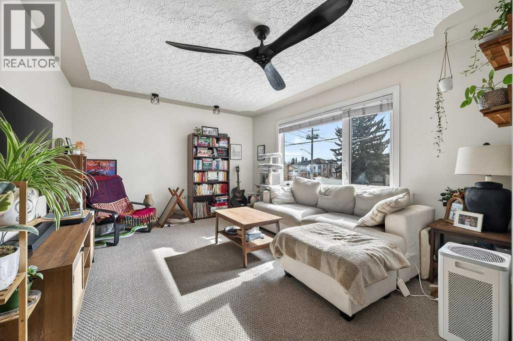136 32 Avenue NE, Calgary, Alberta  T2E 2G5 - Photo 3 - A2292766