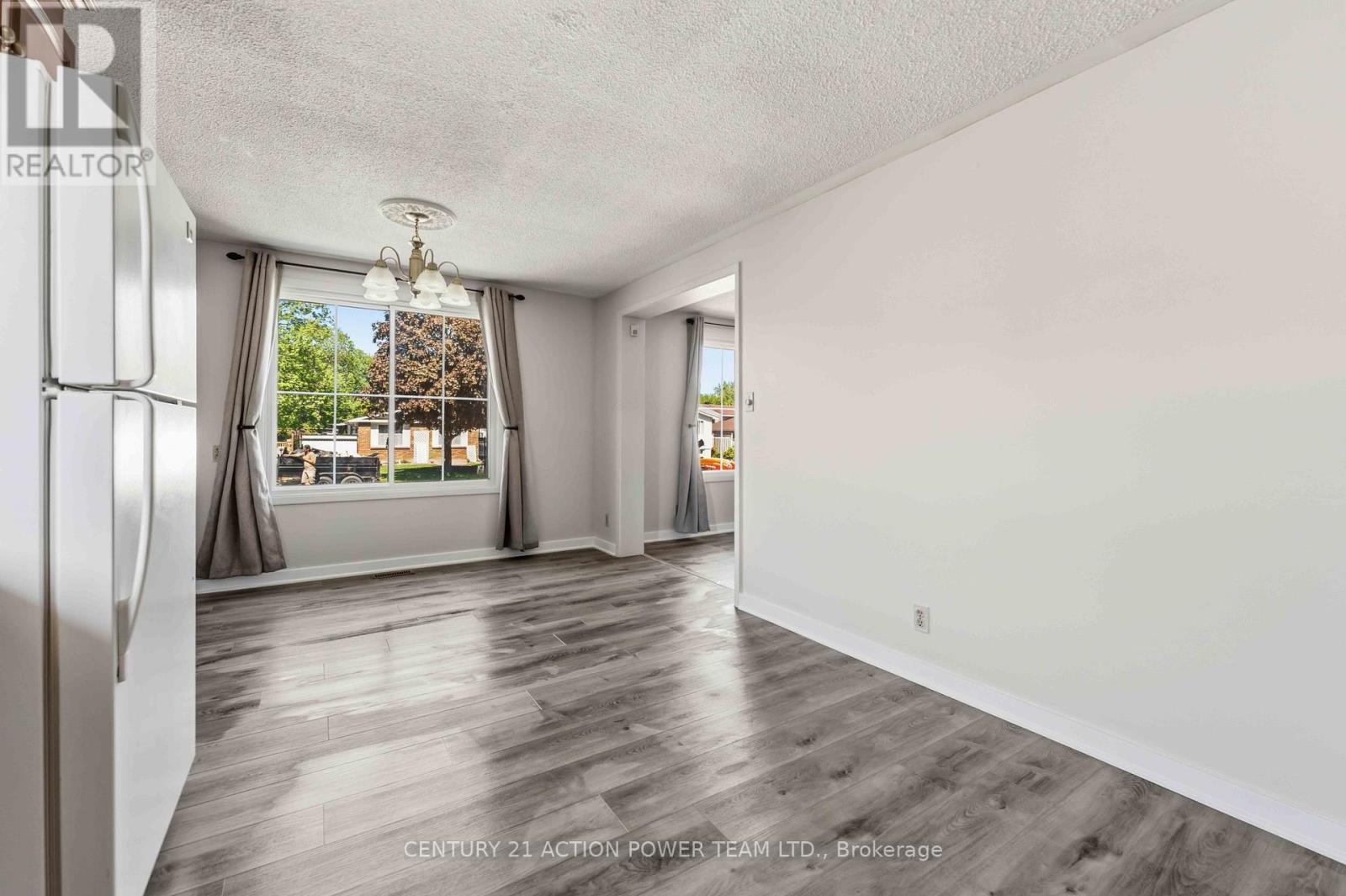 A - 2178 Erinbrook Crescent, Ottawa, Ontario  K1B 4J4 - Photo 11 - X13166952