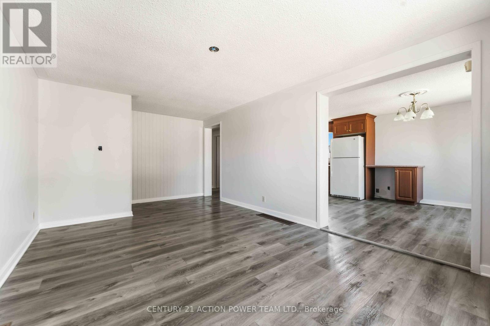 A - 2178 Erinbrook Crescent, Ottawa, Ontario  K1B 4J4 - Photo 6 - X13166952