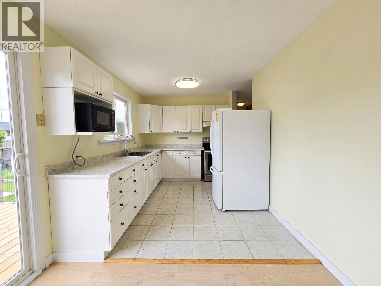 23 Stein Street, Kitimat, British Columbia  V8C 1J2 - Photo 3 - R3127212