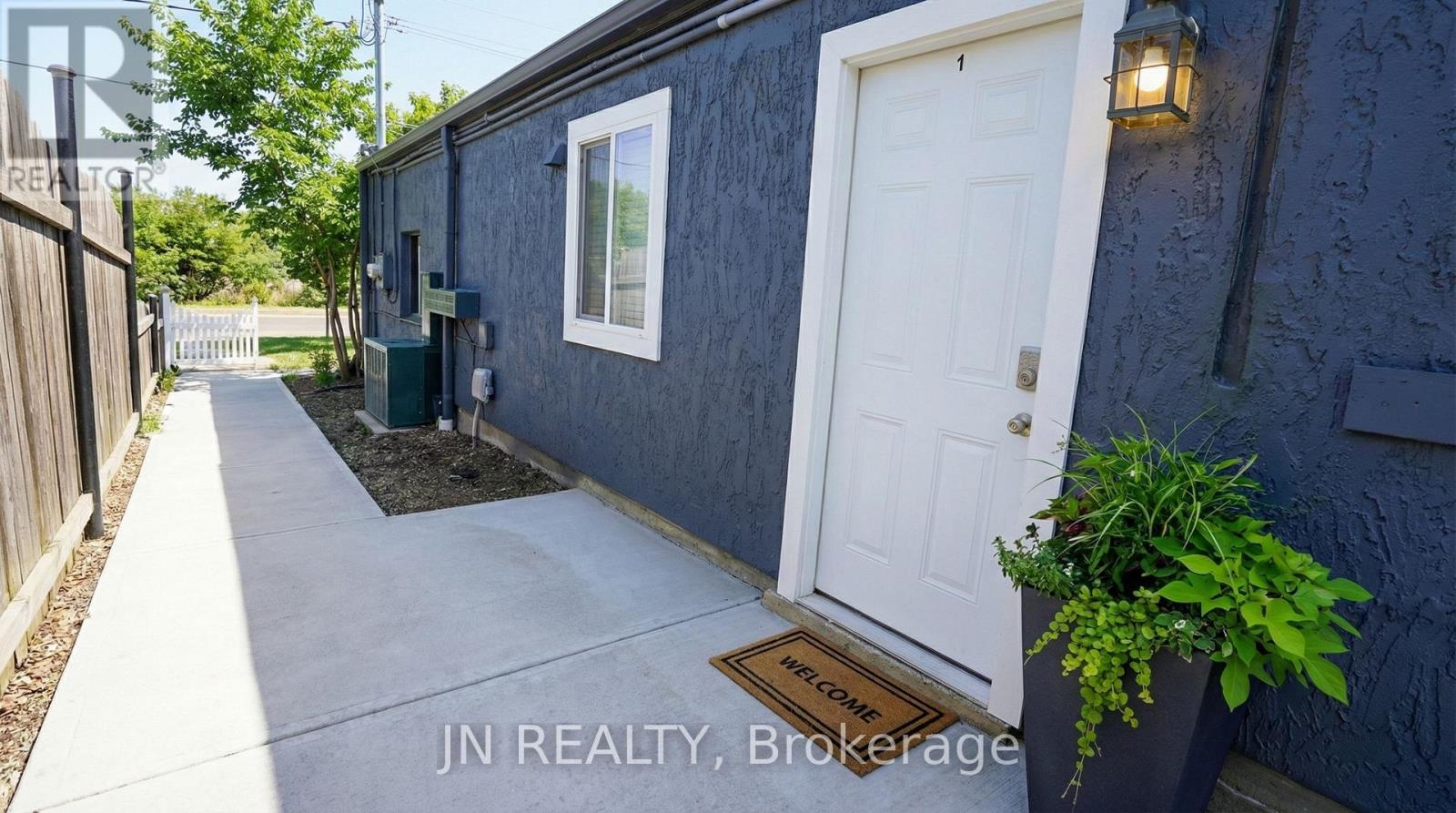 Unit 1 - 39 Shade Street, Cambridge, Ontario  N1R 4J6 - Photo 2 - X13166982