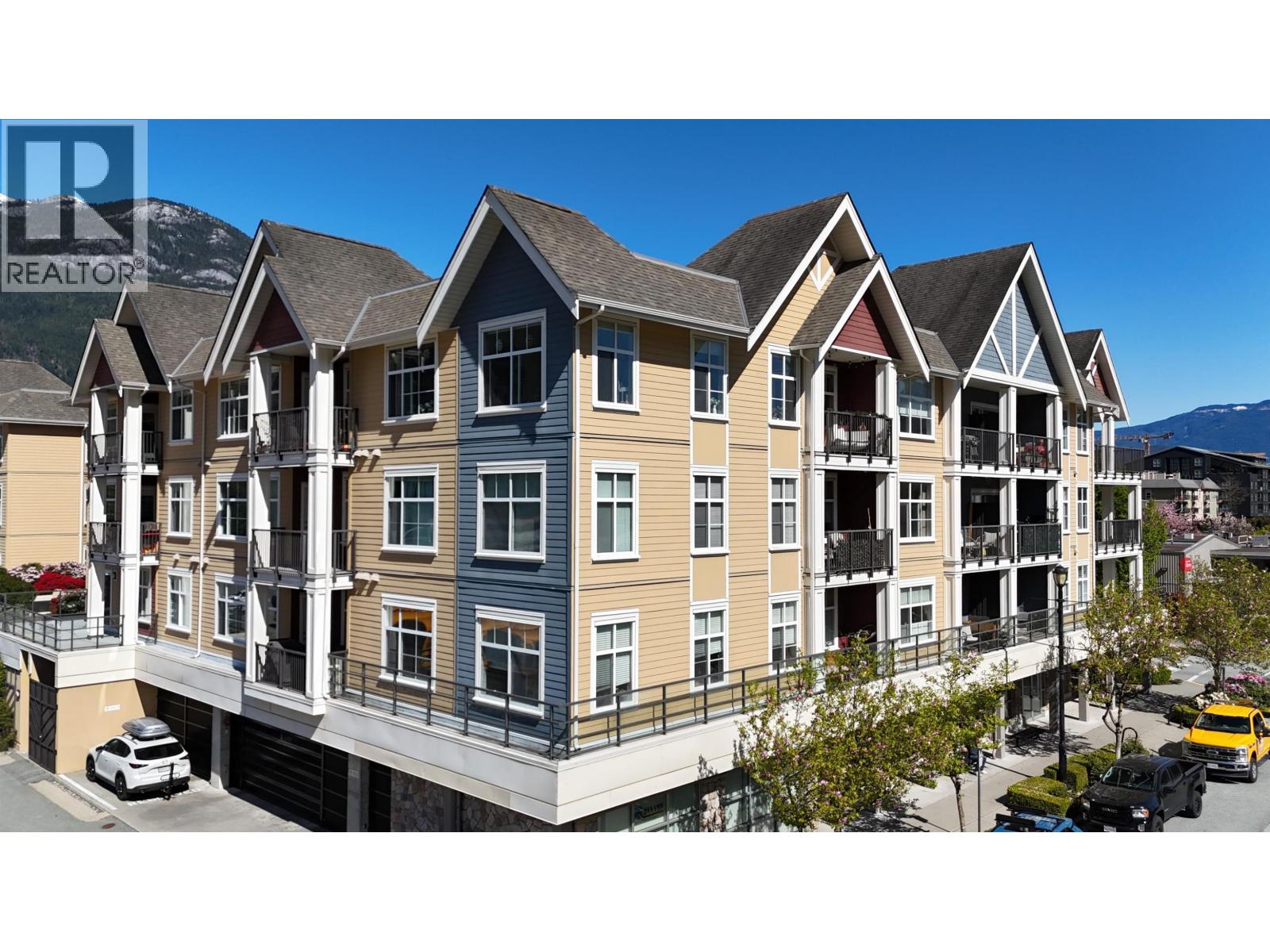 207 1336 Main Street, Squamish, British Columbia  V8B 0R2 - Photo 2 - R3124123