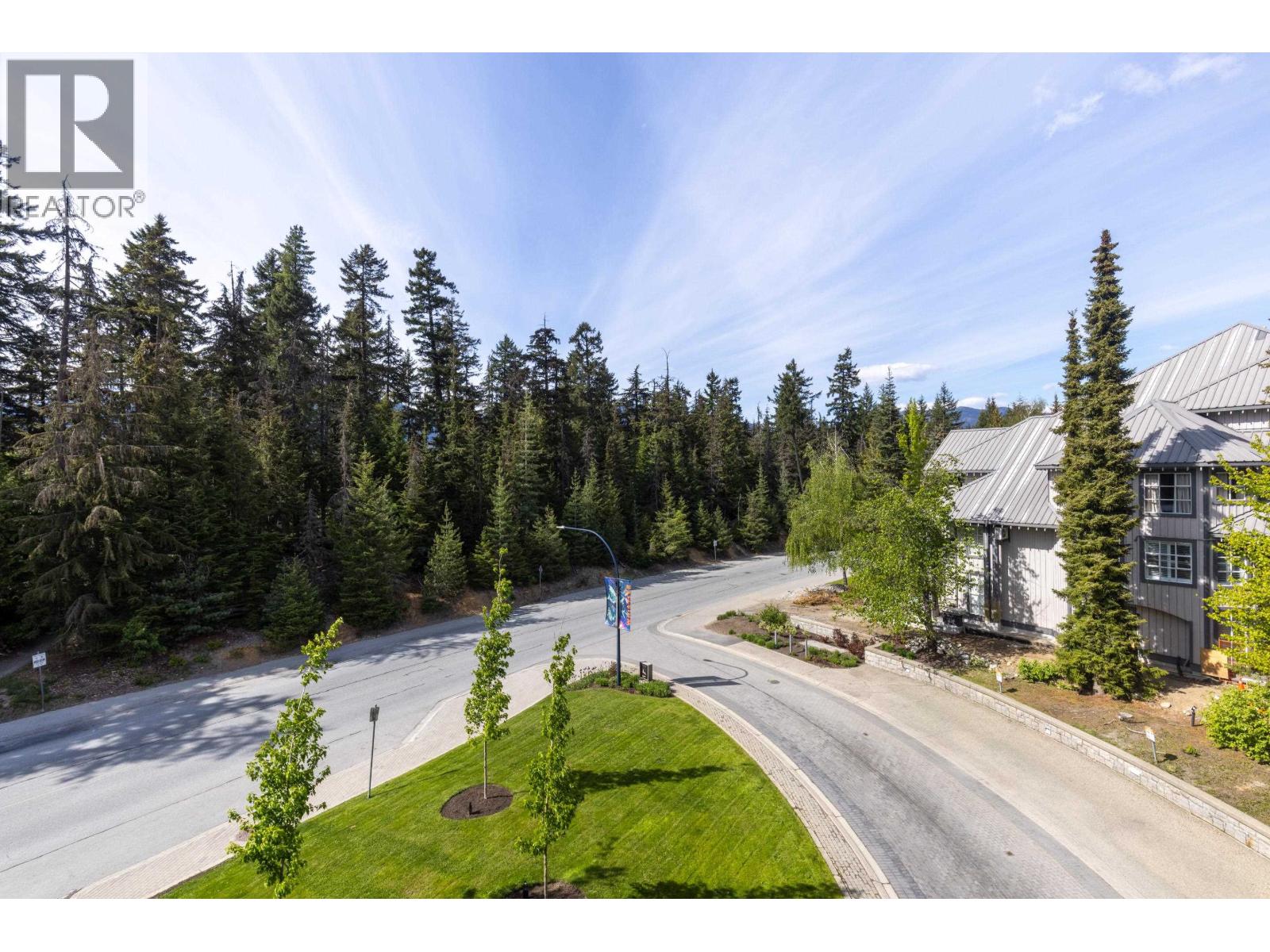 310 4557 Blackcomb Way, Whistler, British Columbia  V8E 0Y2 - Photo 4 - R3127211