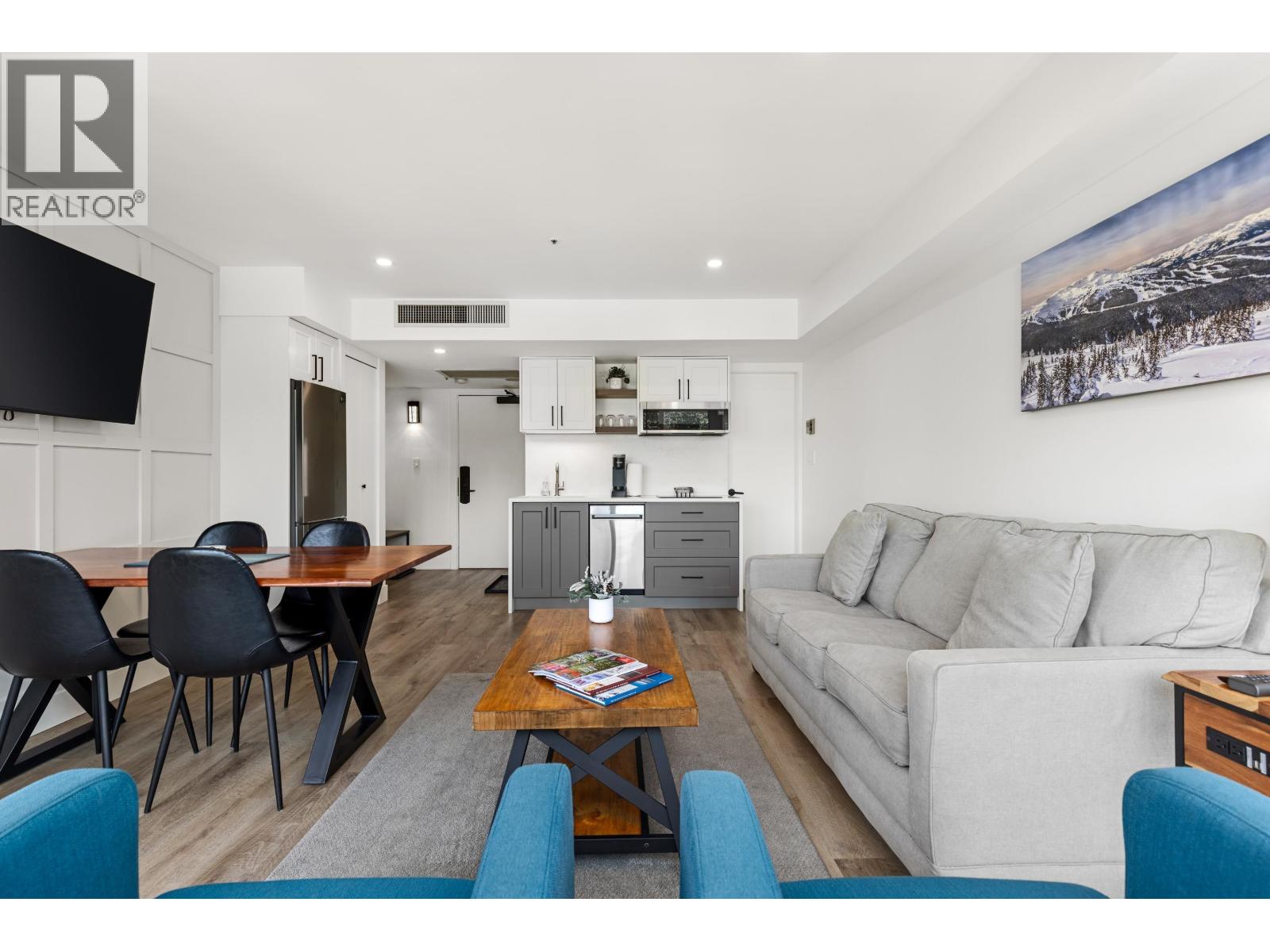 310 4557 Blackcomb Way, Whistler, British Columbia  V8E 0Y2 - Photo 6 - R3127211