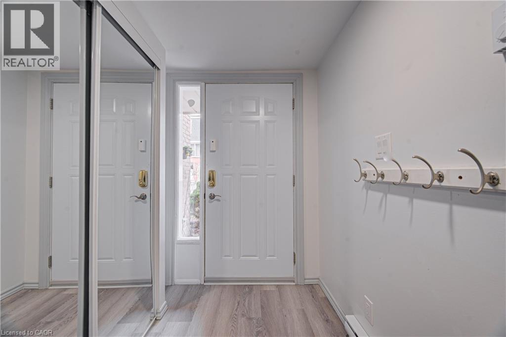100 Bluevale Street N Unit# 22, Waterloo, Ontario  N2J 4M9 - Photo 3 - 40827243