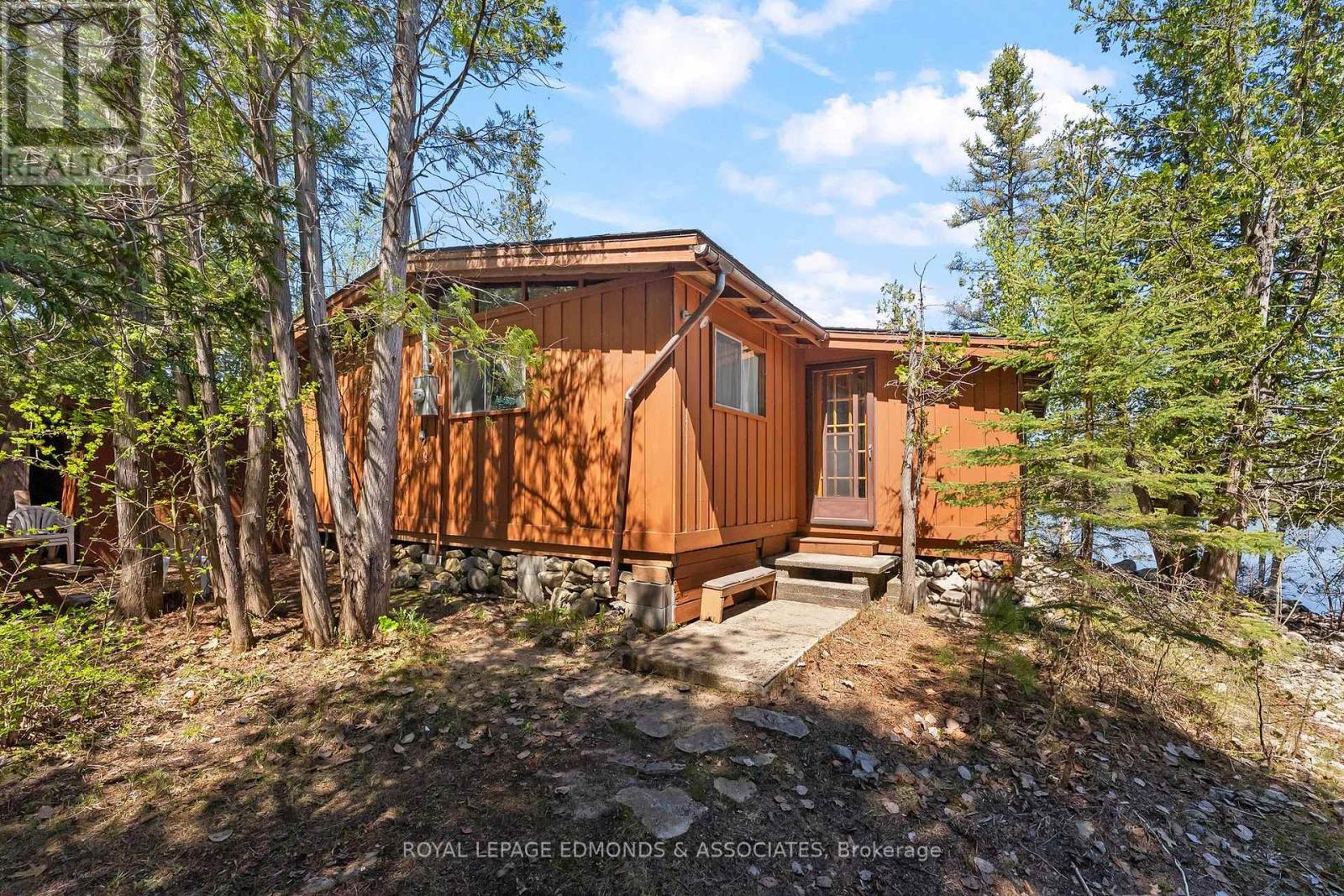30 Orvilles Trail, Whitewater Region, Ontario K0J 2L0 - Photo 4 - X13166056