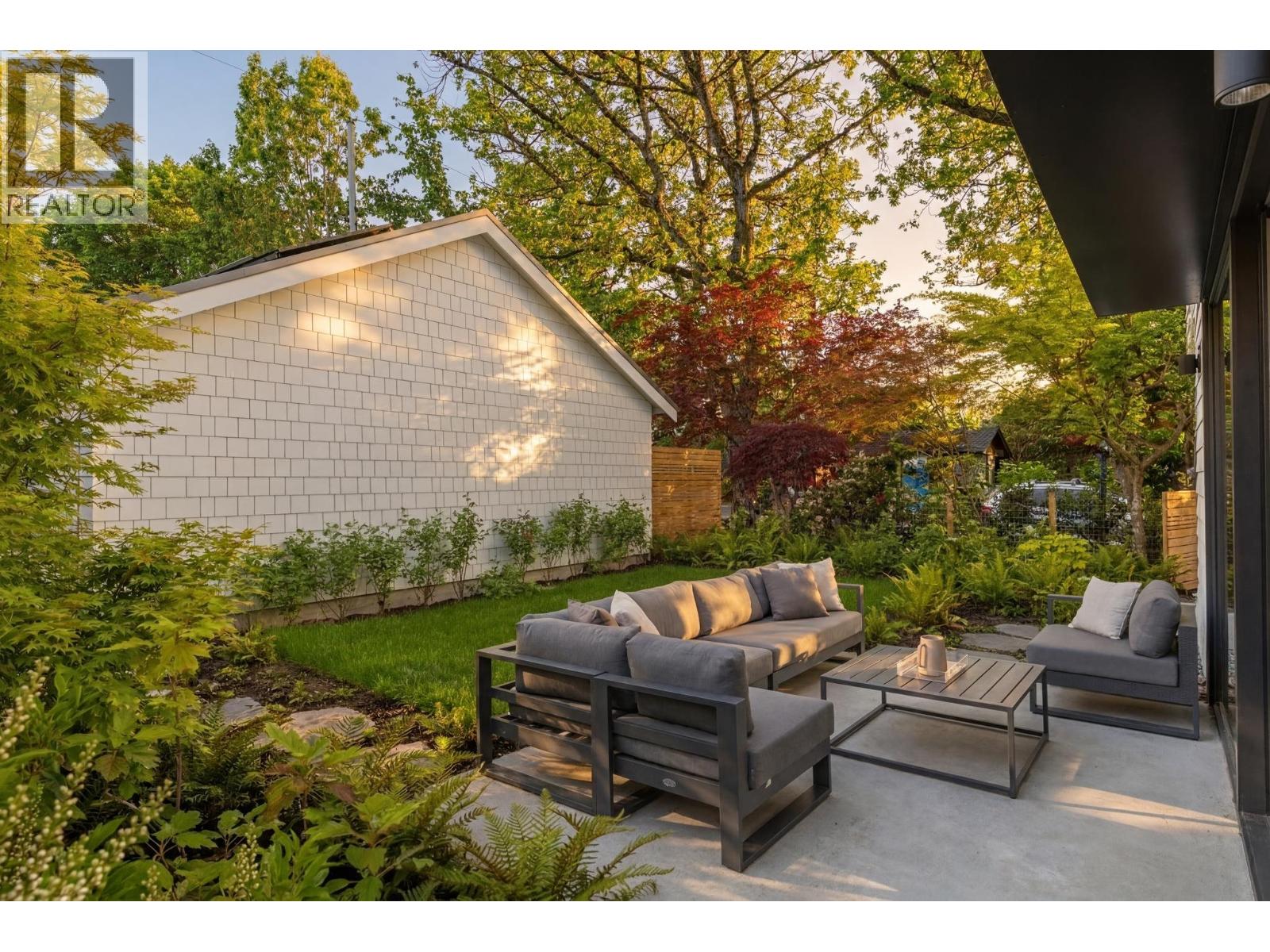 2 2830 Musqueamview Street, Vancouver, British Columbia  V6K 2R9 - Photo 30 - R3126422