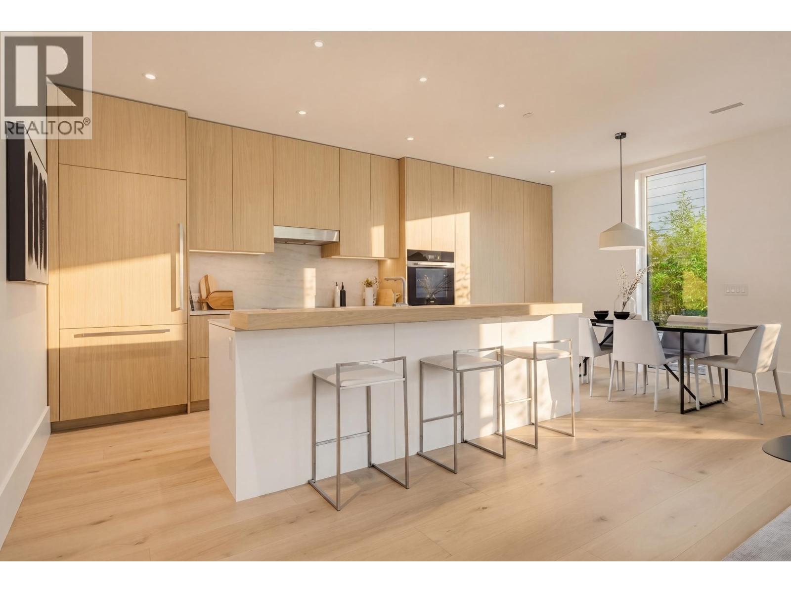 2 2830 Musqueamview Street, Vancouver, British Columbia  V6K 2R9 - Photo 8 - R3126422