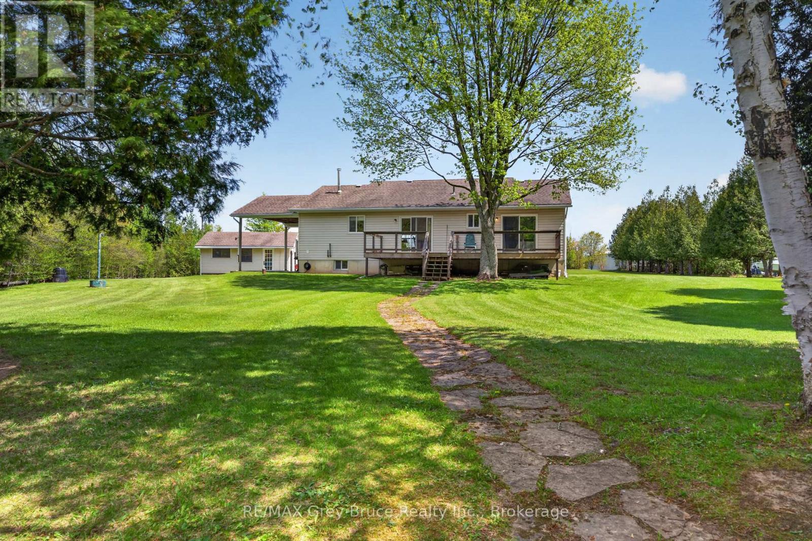 259106 Sarawak Keppel Townline W, Georgian Bluffs, Ontario  N0H 1S0 - Photo 5 - X13167000