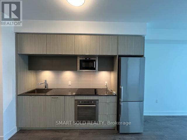 2405 - 575 Bloor Street E, Toronto, Ontario  M4W 0B2 - Photo 6 - C13166998