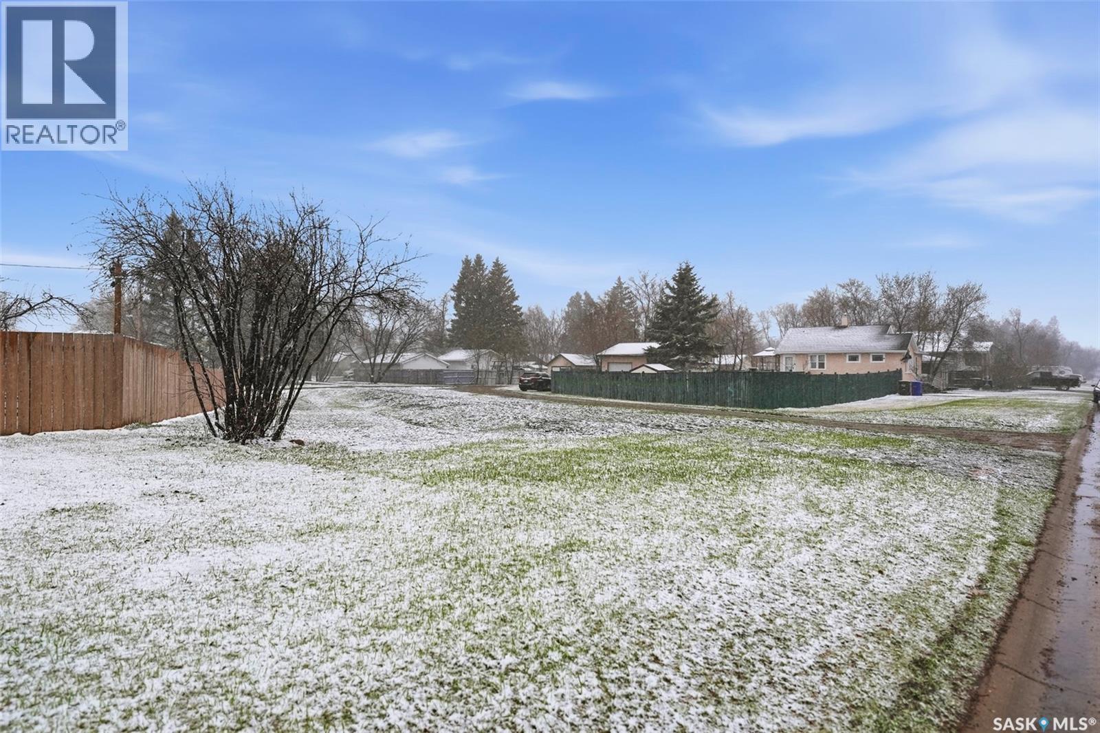 757 6th Street E, Prince Albert, Saskatchewan  S6V 0N9 - Photo 4 - SK036587