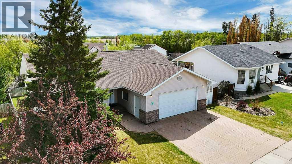 50 Westwood Crescent, Sylvan Lake, Alberta  T4S 1V8 - Photo 2 - A2314196