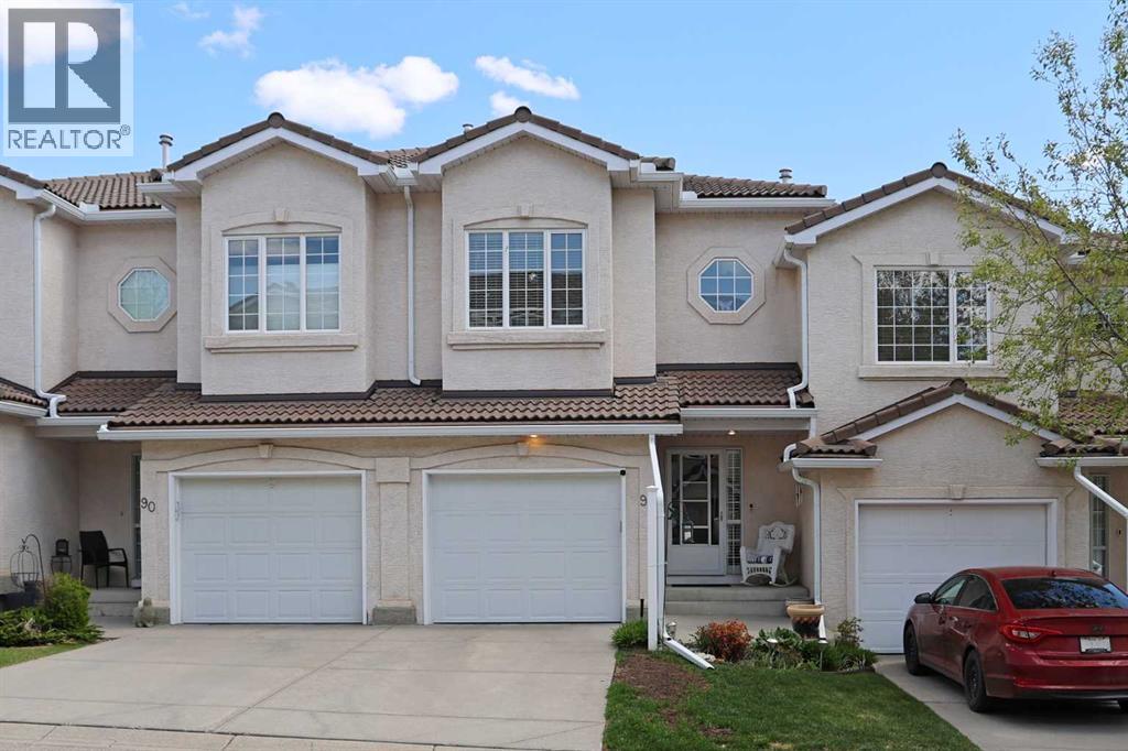 92 Hamptons Link Nw, Calgary, Alberta T3A 5V9 - Photo 1 - A2312717
