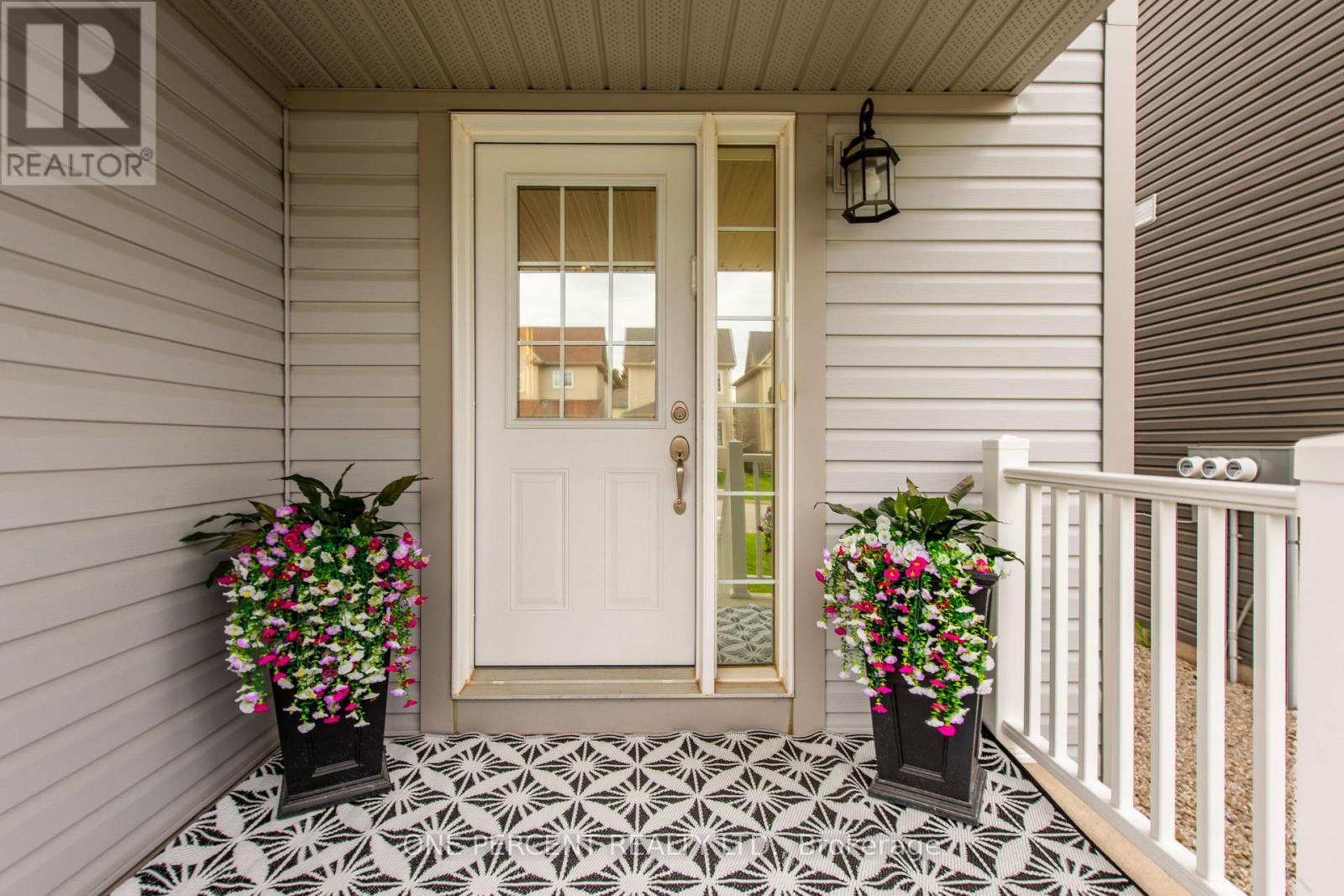 31 Courtney Street, Centre Wellington, Ontario  N1M 0E3 - Photo 2 - X13167016