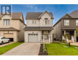 31 COURTNEY STREET, Centre Wellington, Ontario
