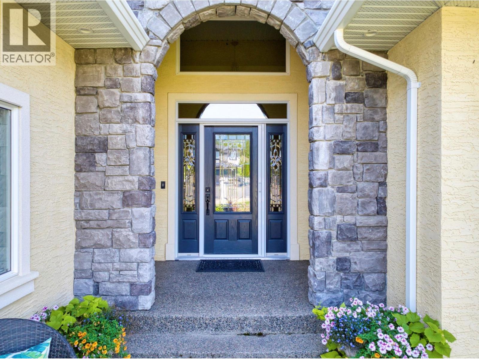 2728 Valleyview Drive, Blind Bay, British Columbia  V0E 1H2 - Photo 5 - 10382189
