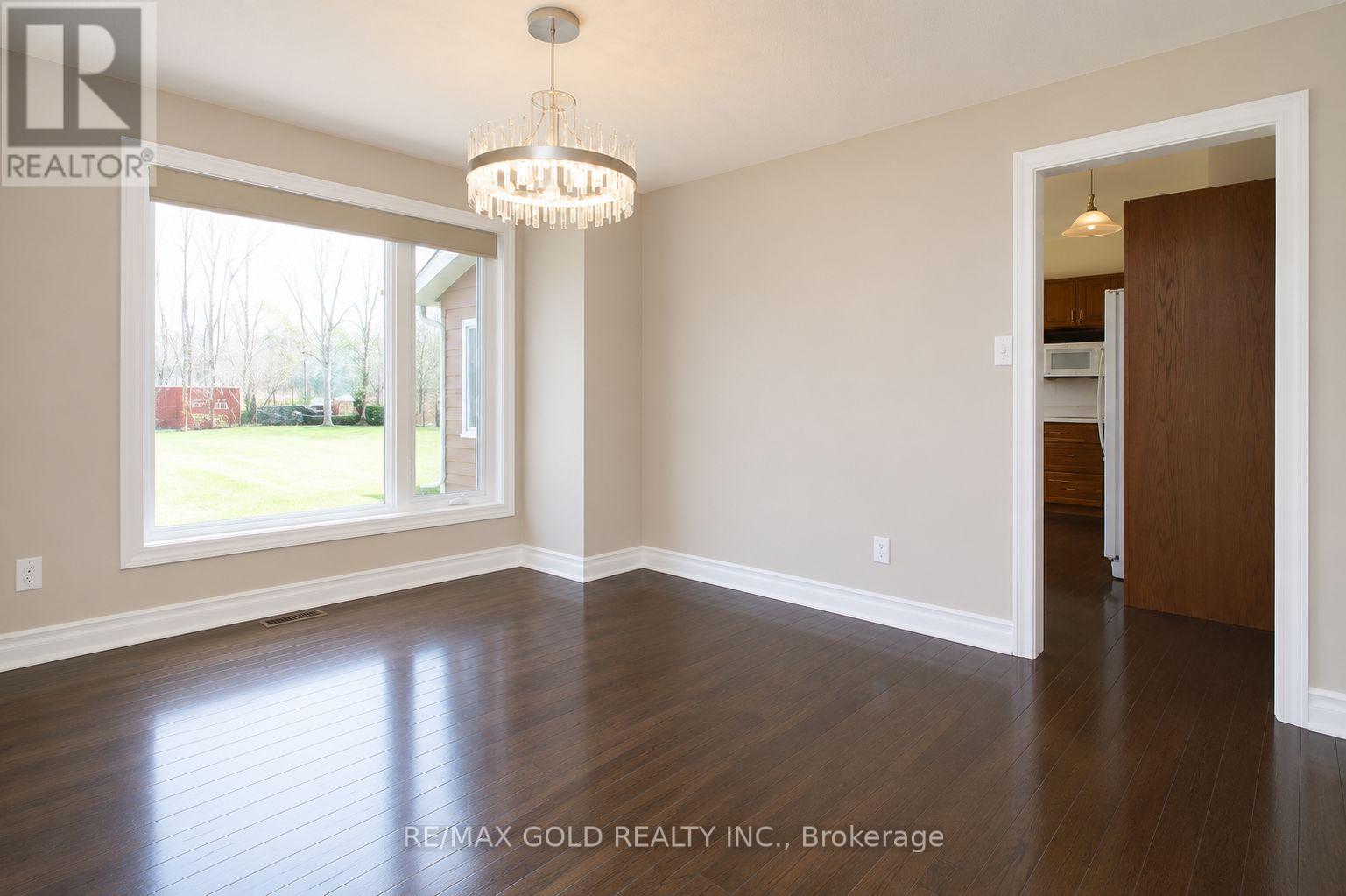 14611 Bramalea Road, Caledon, Ontario  L7C 2R5 - Photo 5 - W12981502