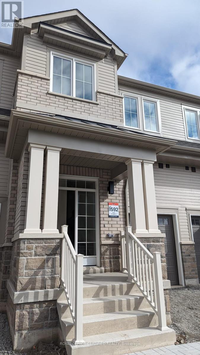 85 Greer Street, Barrie, Ontario L9J 0R6 - Photo 2 - S13167024