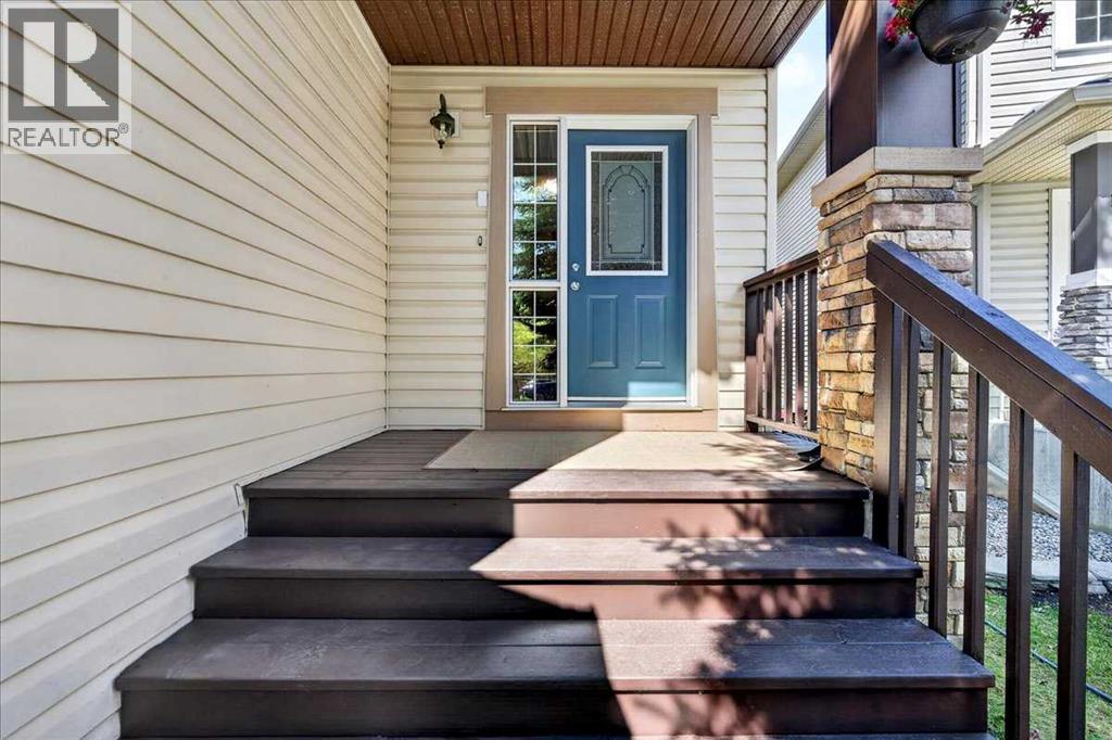 152 Chapman Close SE, Calgary, Alberta  T2X 3V7 - Photo 3 - A2312861