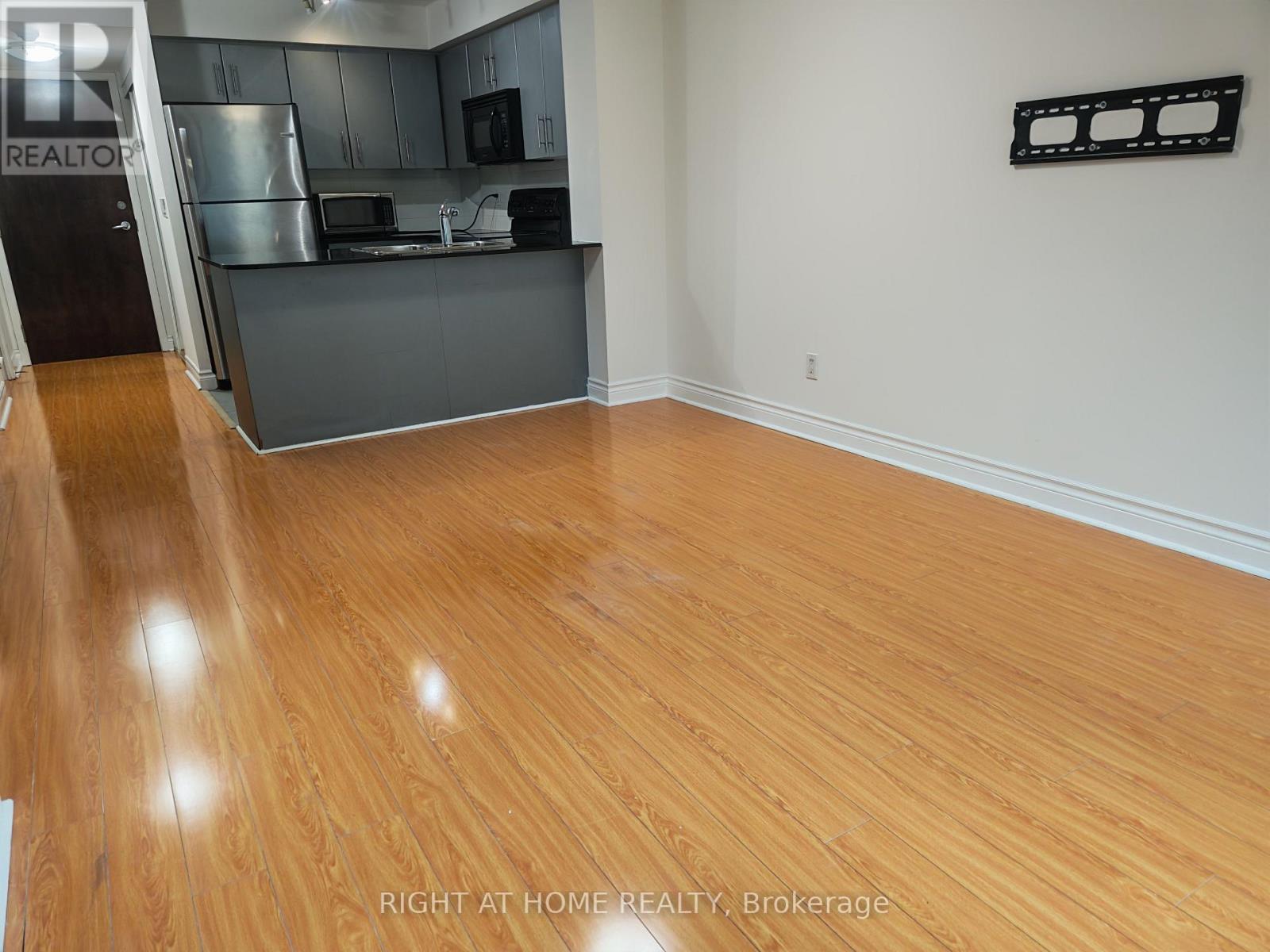 503 - 12 Yonge Street, Toronto, Ontario  M5E 1Z9 - Photo 2 - C13116816