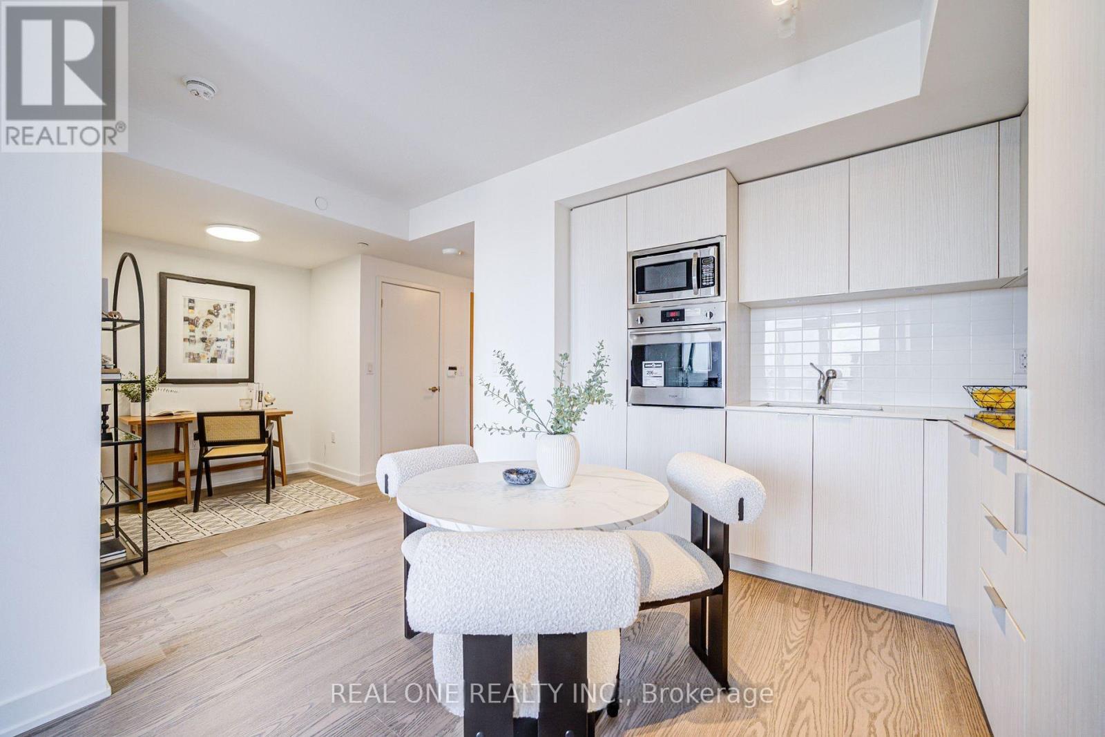 5407 - 11 Wellesley Street W, Toronto, Ontario  M4Y 0G4 - Photo 11 - C13167066