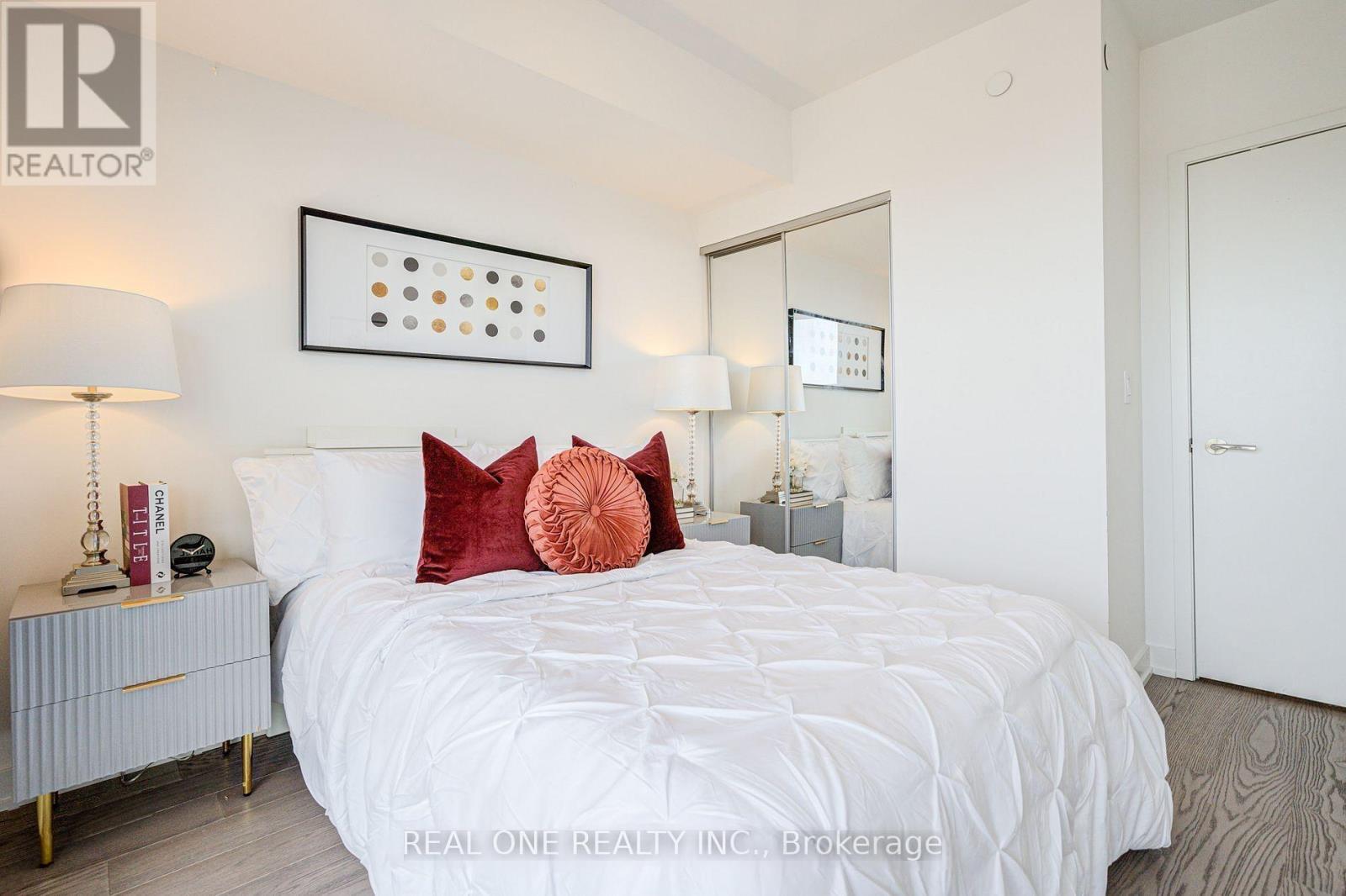5407 - 11 Wellesley Street W, Toronto, Ontario  M4Y 0G4 - Photo 21 - C13167066