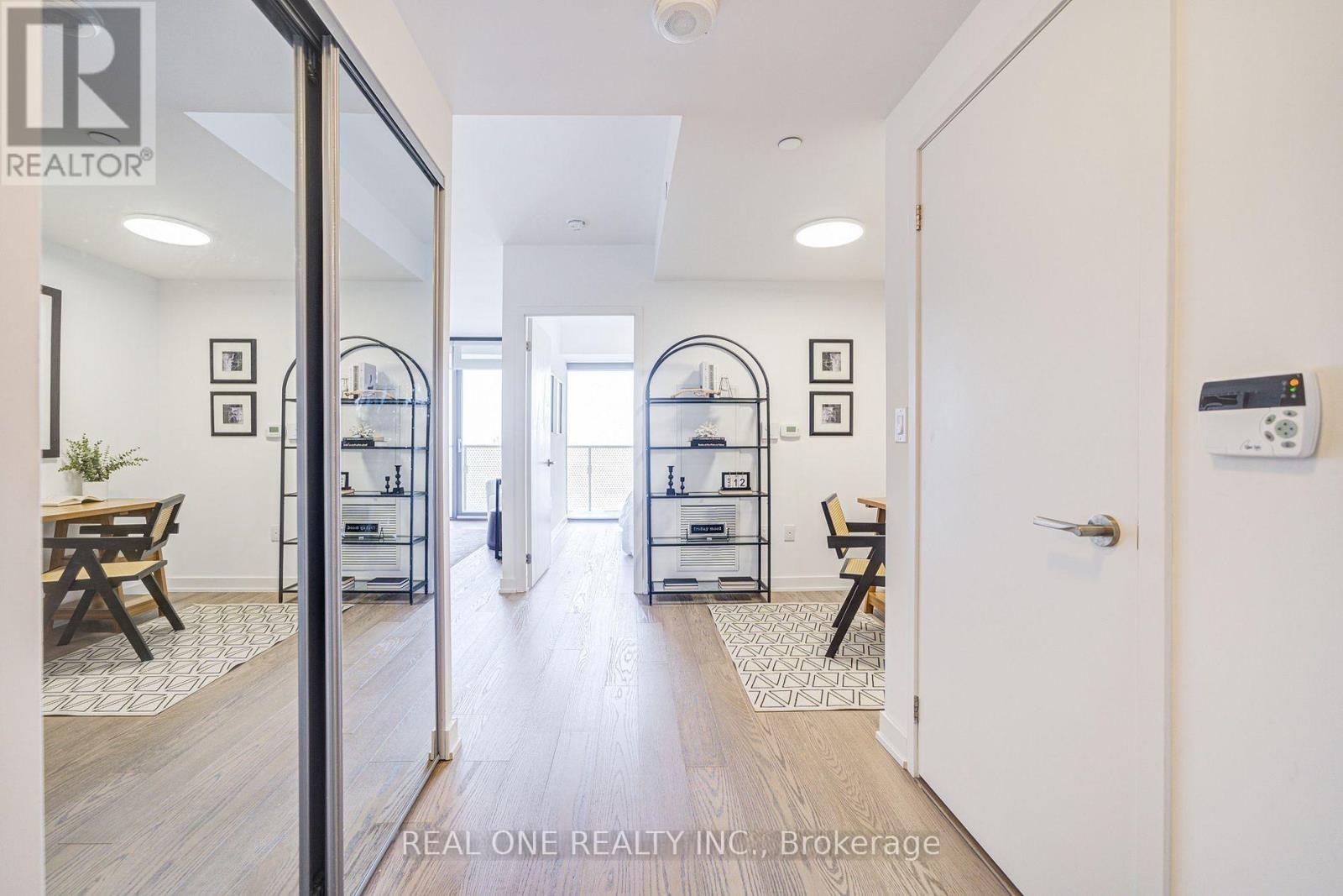 5407 - 11 Wellesley Street W, Toronto, Ontario  M4Y 0G4 - Photo 7 - C13167066