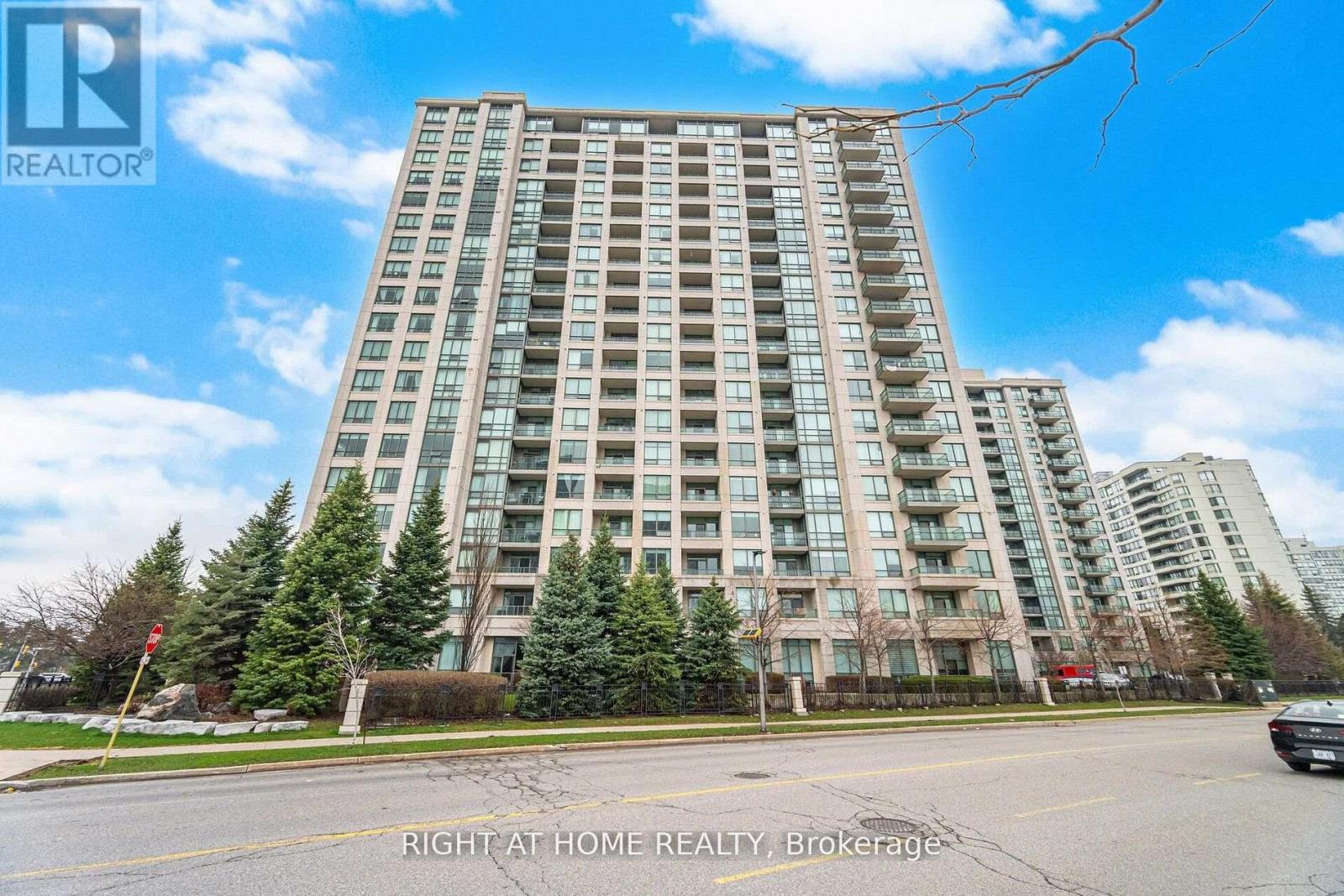 1010 - 88 PROMENADE CIRCLE, Vaughan, Ontario