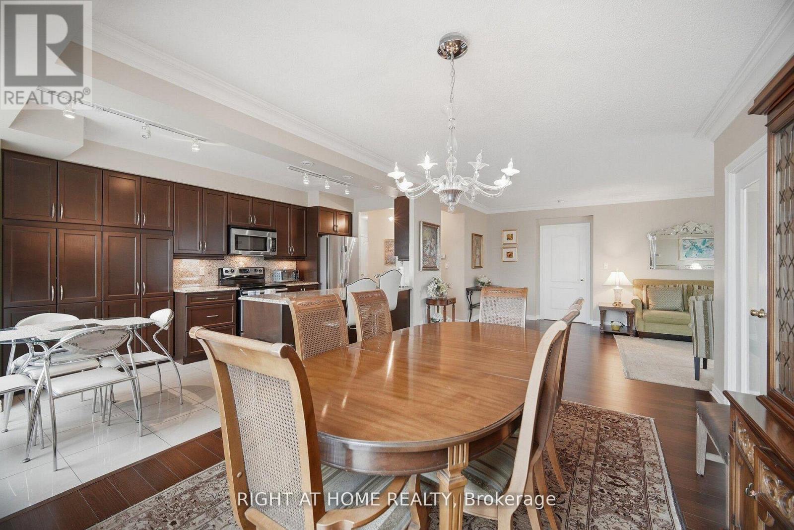 1010 - 88 Promenade Circle, Vaughan, Ontario  L4J 9A4 - Photo 16 - N13167058