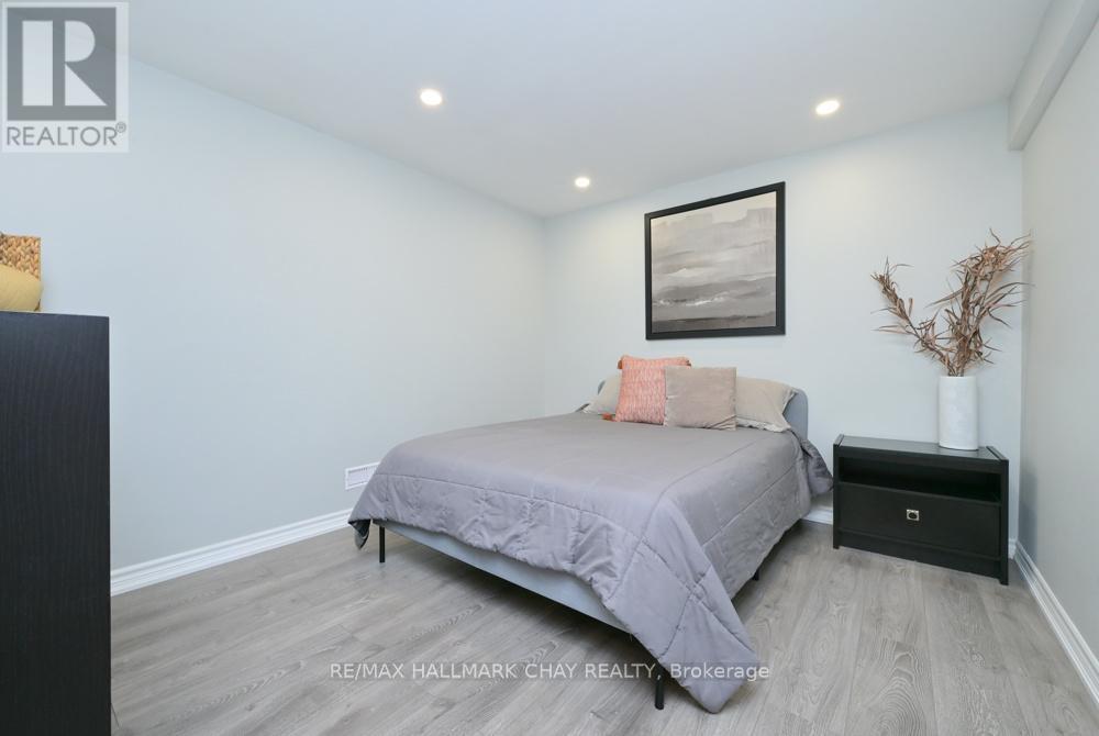 1846 Lamstone Street, Innisfil, Ontario  L9S 4Z8 - Photo 29 - N13167072