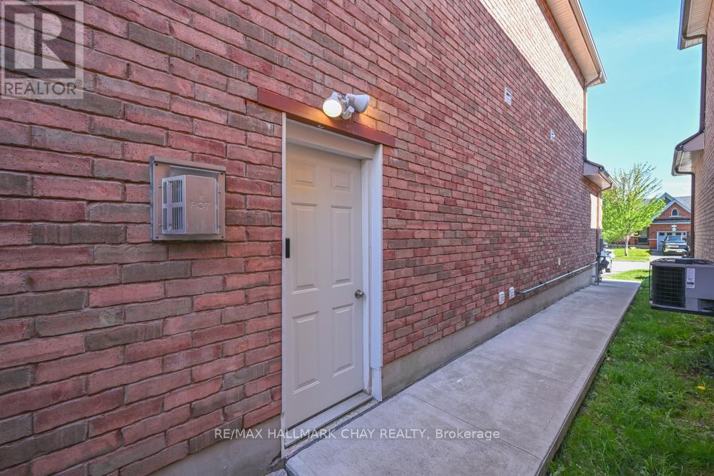 1846 Lamstone Street, Innisfil, Ontario  L9S 4Z8 - Photo 37 - N13167072