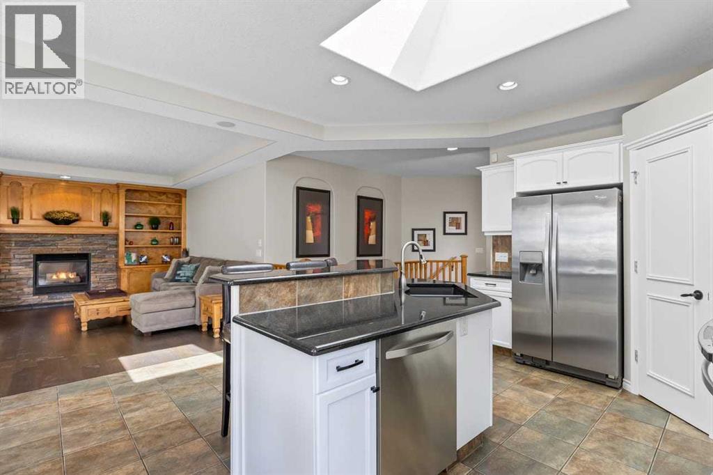 25 Panamount Green NW, Calgary, Alberta  T3K 5R6 - Photo 7 - A2310944