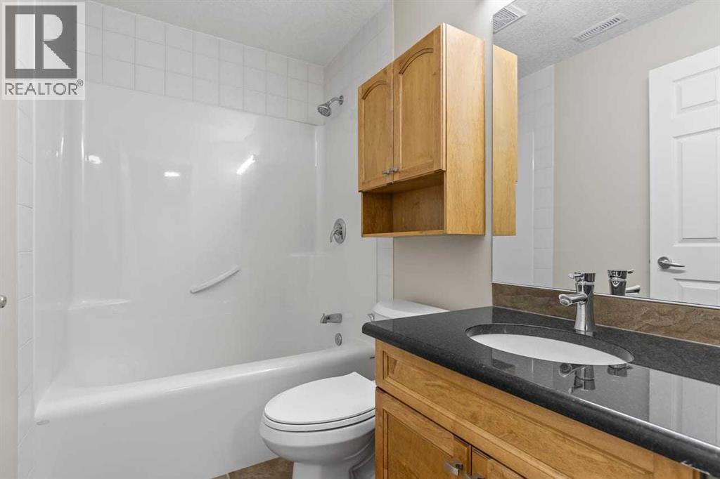 25 Panamount Green NW, Calgary, Alberta  T3K 5R6 - Photo 30 - A2310944