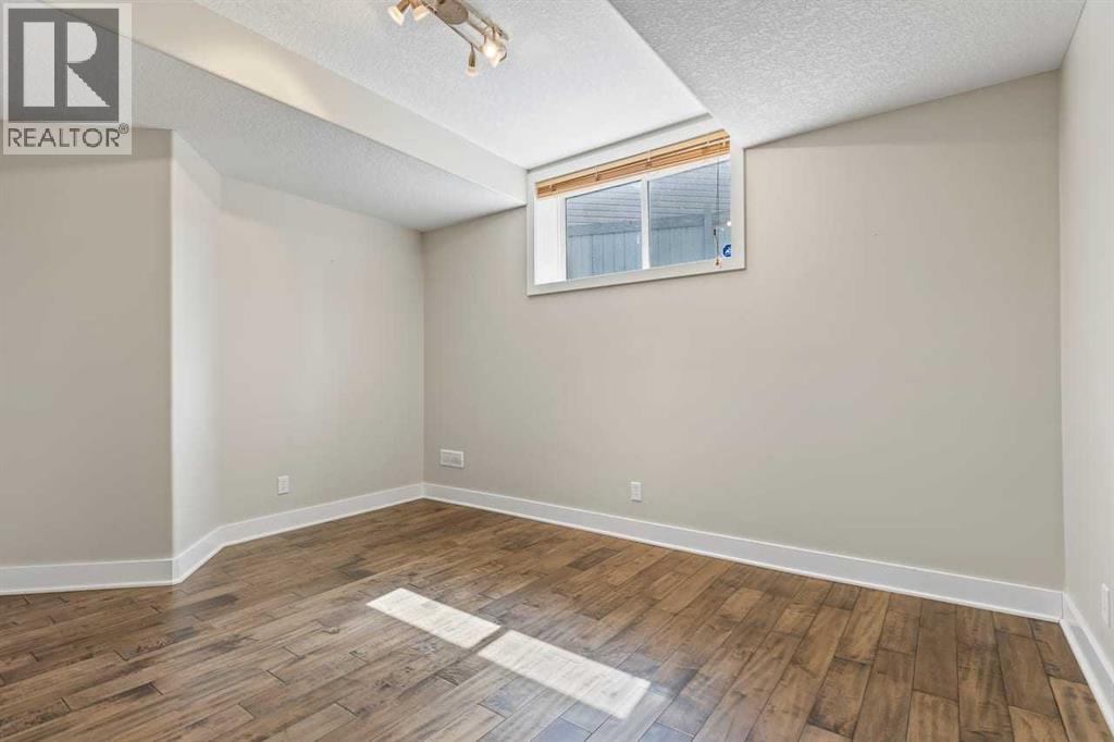 25 Panamount Green NW, Calgary, Alberta  T3K 5R6 - Photo 31 - A2310944