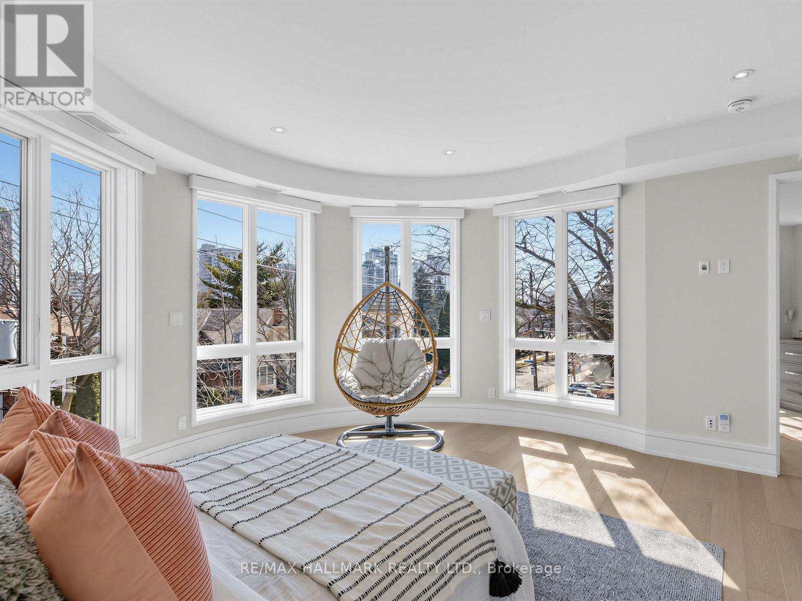 1 Thurloe Avenue, Toronto, Ontario  M4S 0B4 - Photo 14 - C12989118