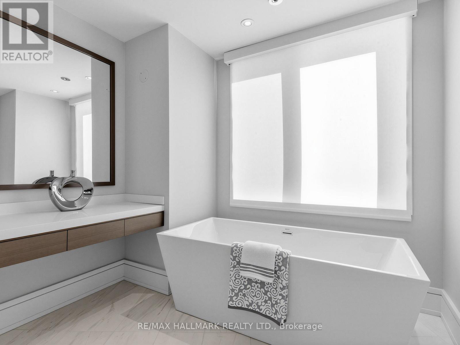 1 Thurloe Avenue, Toronto, Ontario  M4S 0B4 - Photo 26 - C12989118