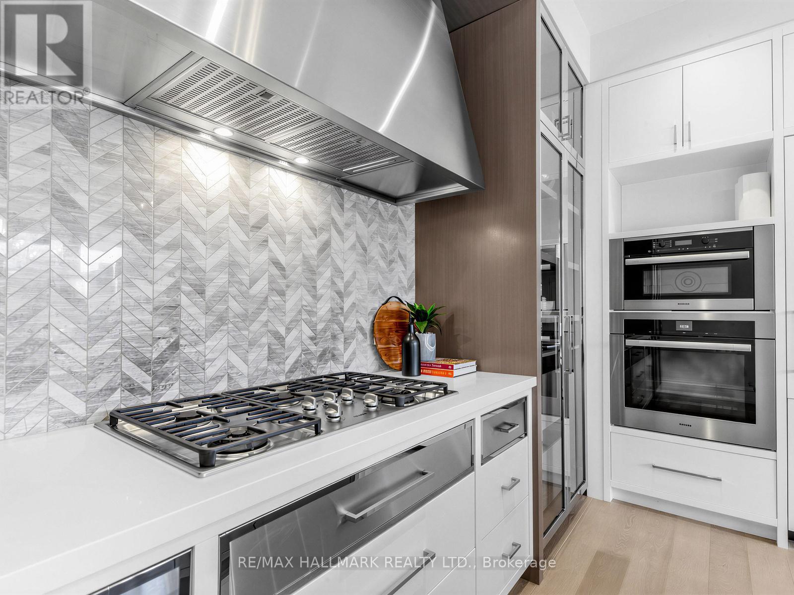 1 Thurloe Avenue, Toronto, Ontario  M4S 0B4 - Photo 5 - C12989118