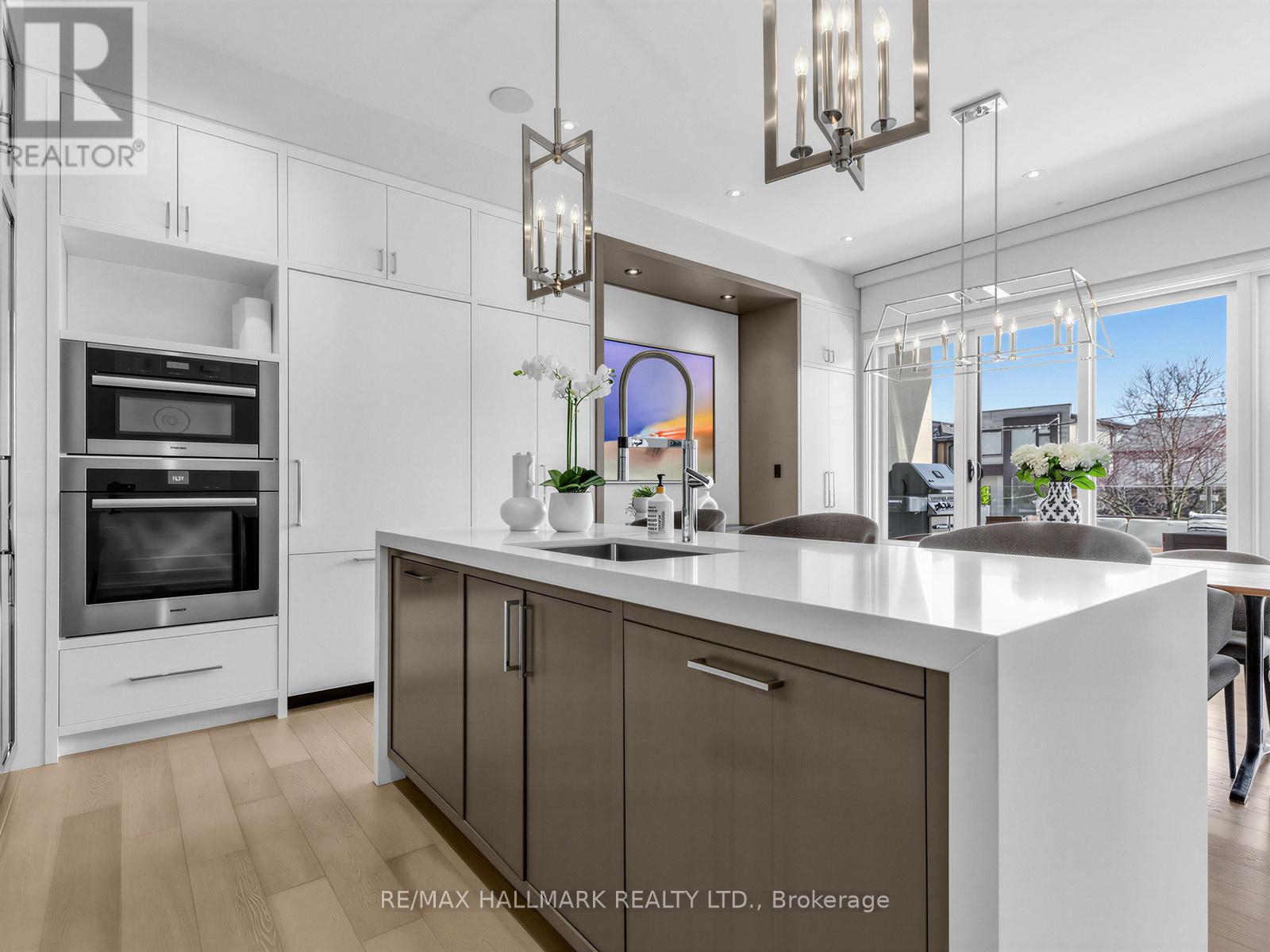 1 Thurloe Avenue, Toronto, Ontario  M4S 0B4 - Photo 6 - C12989118