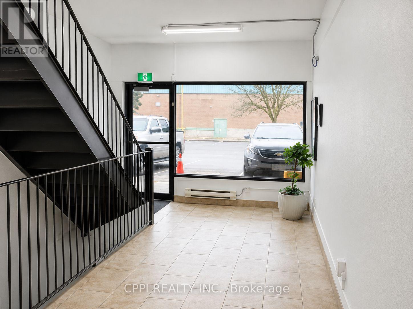 South Bsmt - 650 King Street E, Oshawa, Ontario  L1H 1G5 - Photo 6 - E13167084