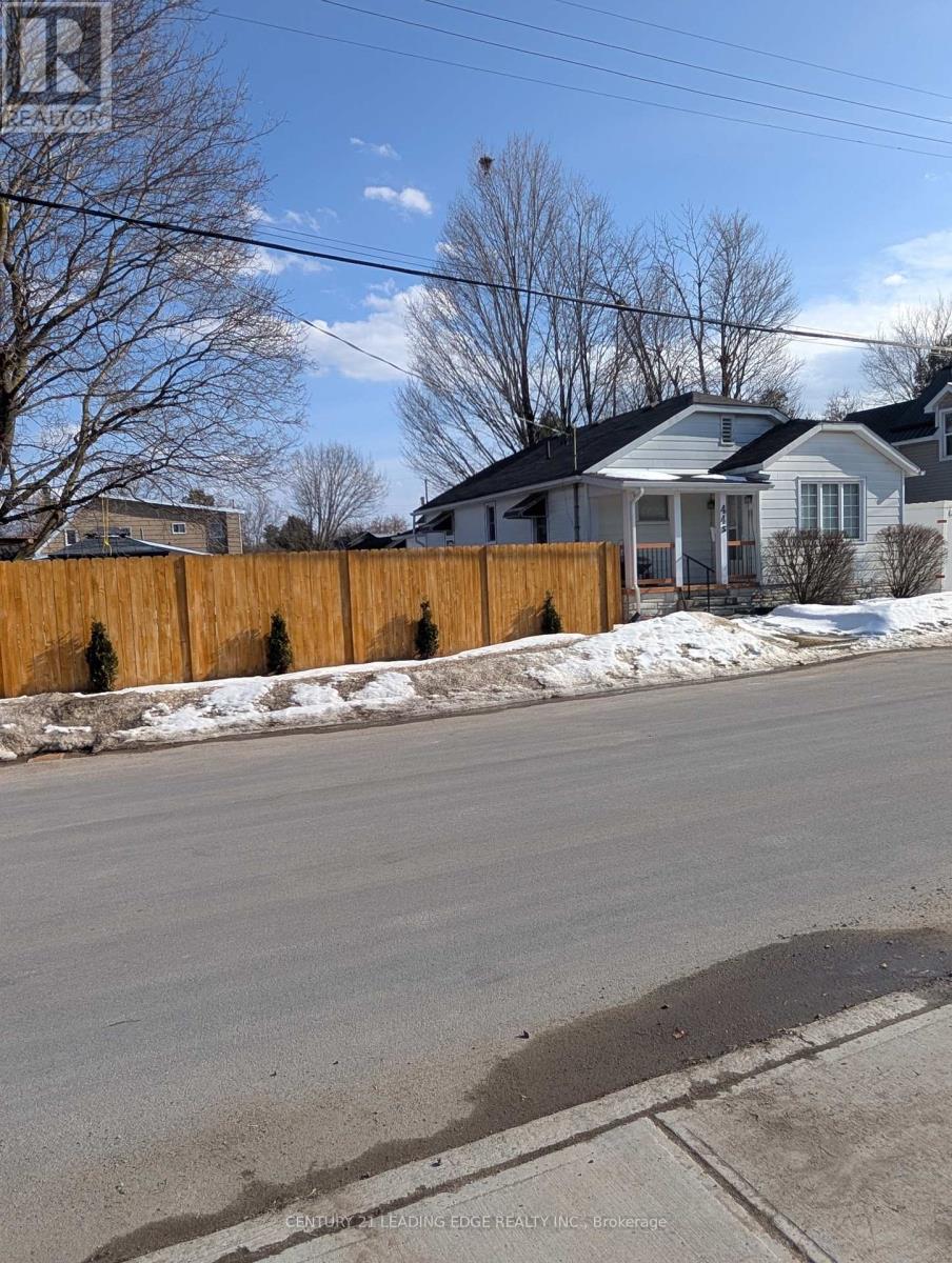 44 Macdonald Street S, Arnprior, Ontario K7S 2W5 - Photo 2 - X13167076