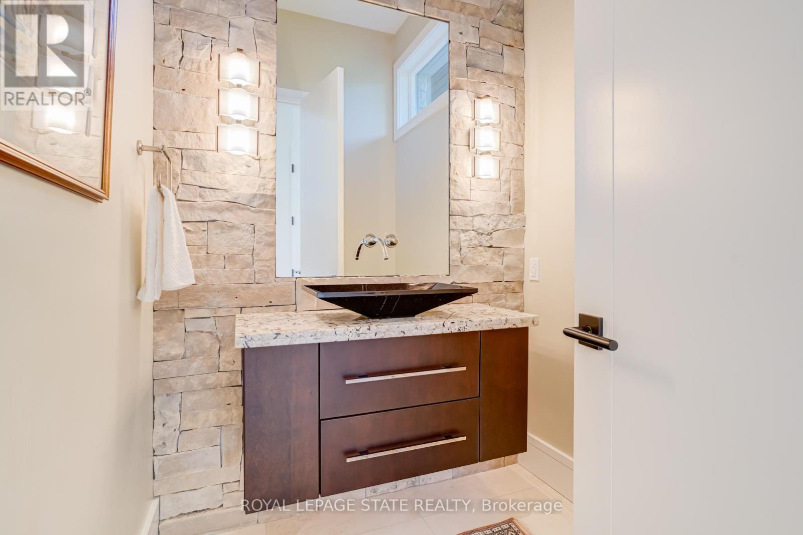 1099 Mineral Springs Road, Hamilton, Ontario  L9H 5E3 - Photo 22 - X13163838