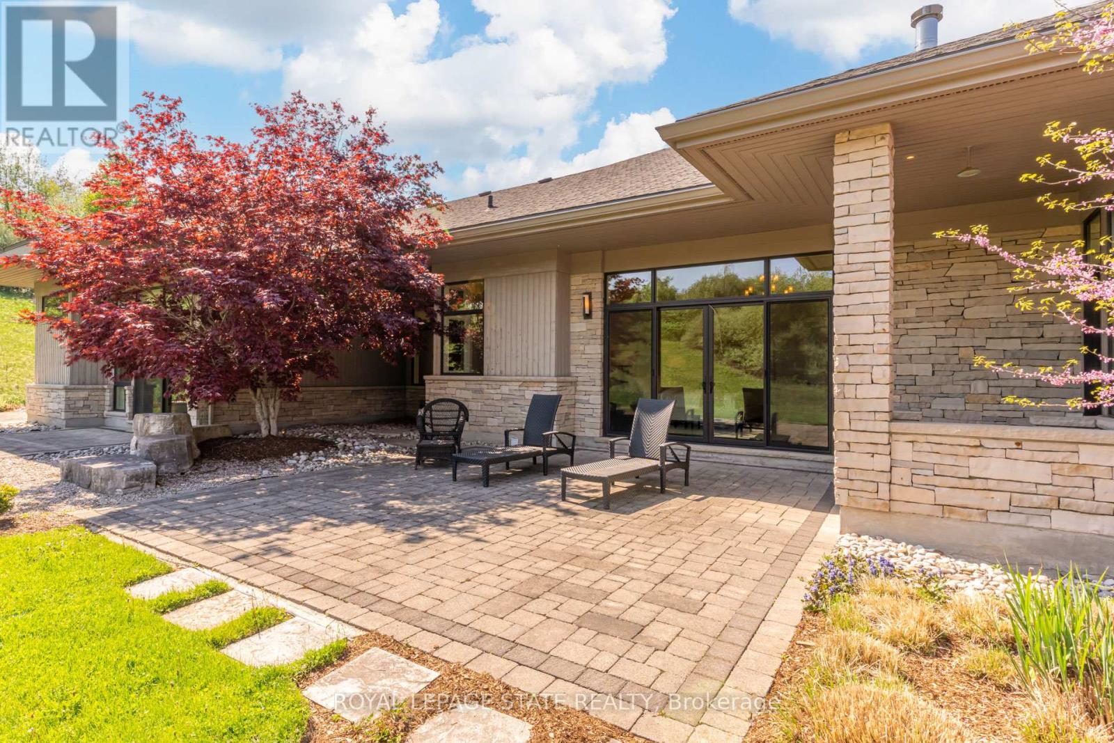 1099 Mineral Springs Road, Hamilton, Ontario  L9H 5E3 - Photo 30 - X13163838