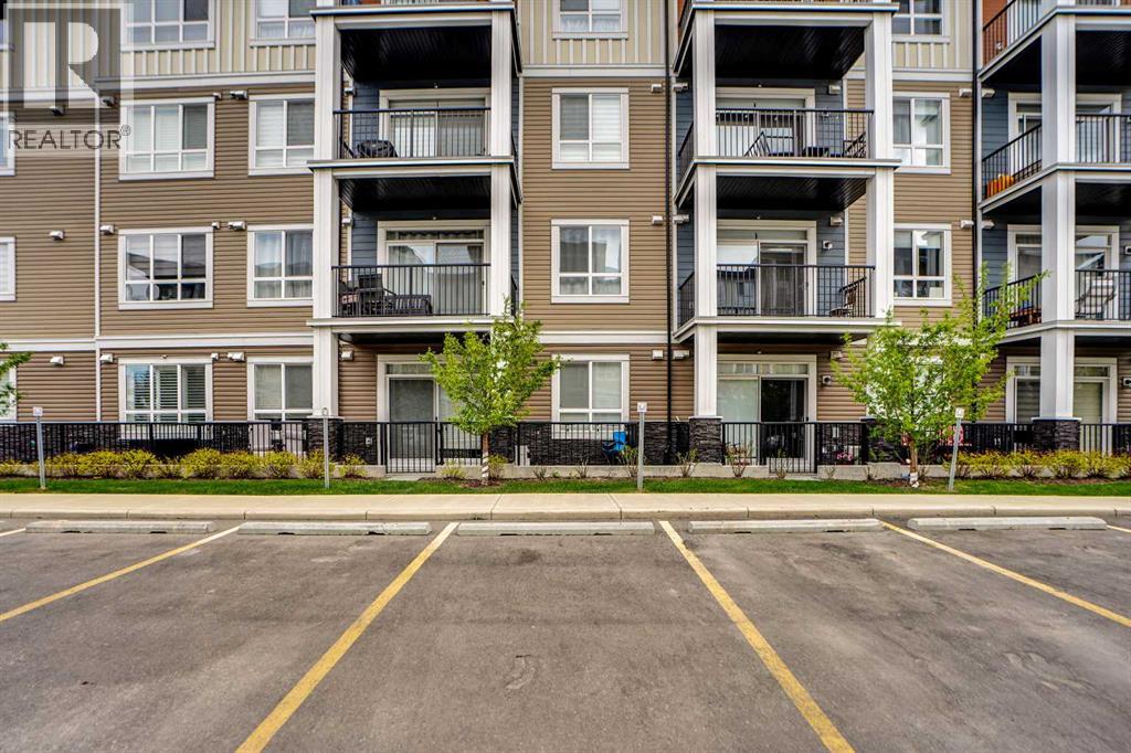 111, 25 Walgrove Walk Se, Calgary, Alberta T2X 5E2 - Photo 3 - A2312063